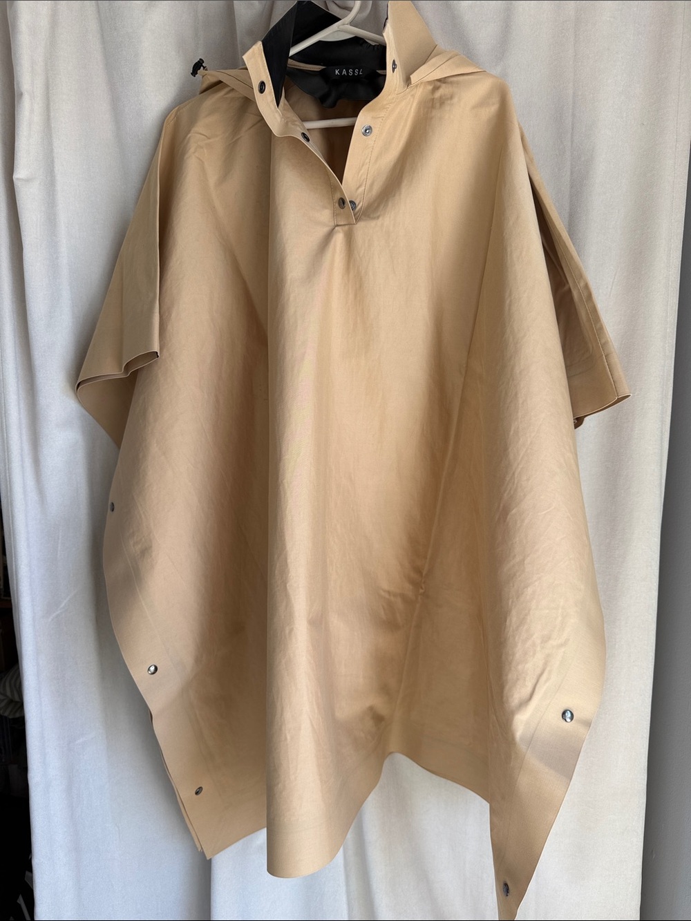 Kassl rain poncho, excellent condition, size xs